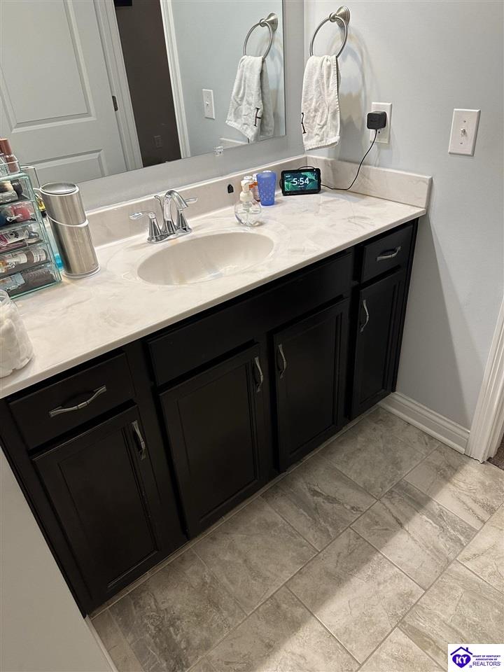 Listing Picture 100 Clair Court Elizabethtown, KY 42701 MLS HK25000061