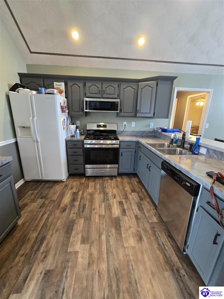 Listing Picture 131 Tyler Drive Shepherdsville, KY 40165 MLS HK25000074