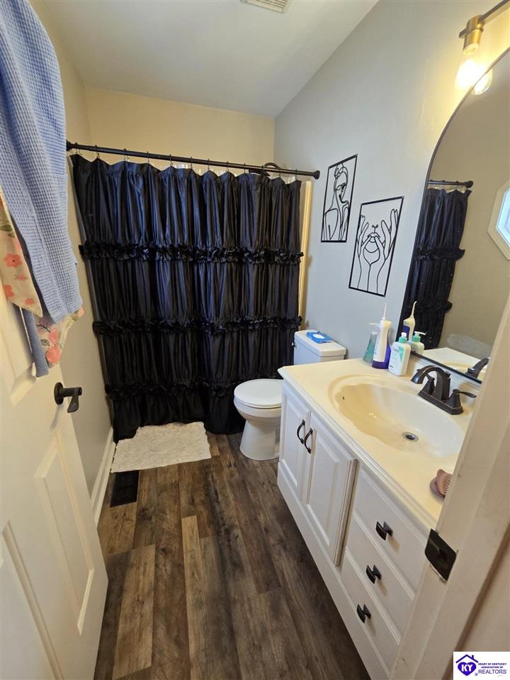 Listing Picture 131 Tyler Drive Shepherdsville, KY 40165 MLS HK25000074