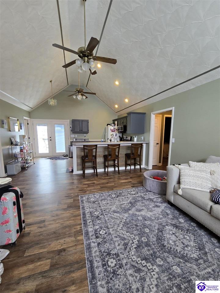 Listing Picture 131 Tyler Drive Shepherdsville, KY 40165 MLS HK25000074