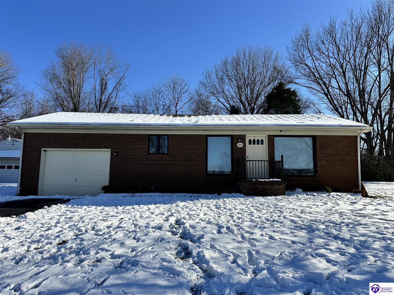 Listing Picture 305 Grant Street Campbellsville, KY 42718 MLS HK25000119