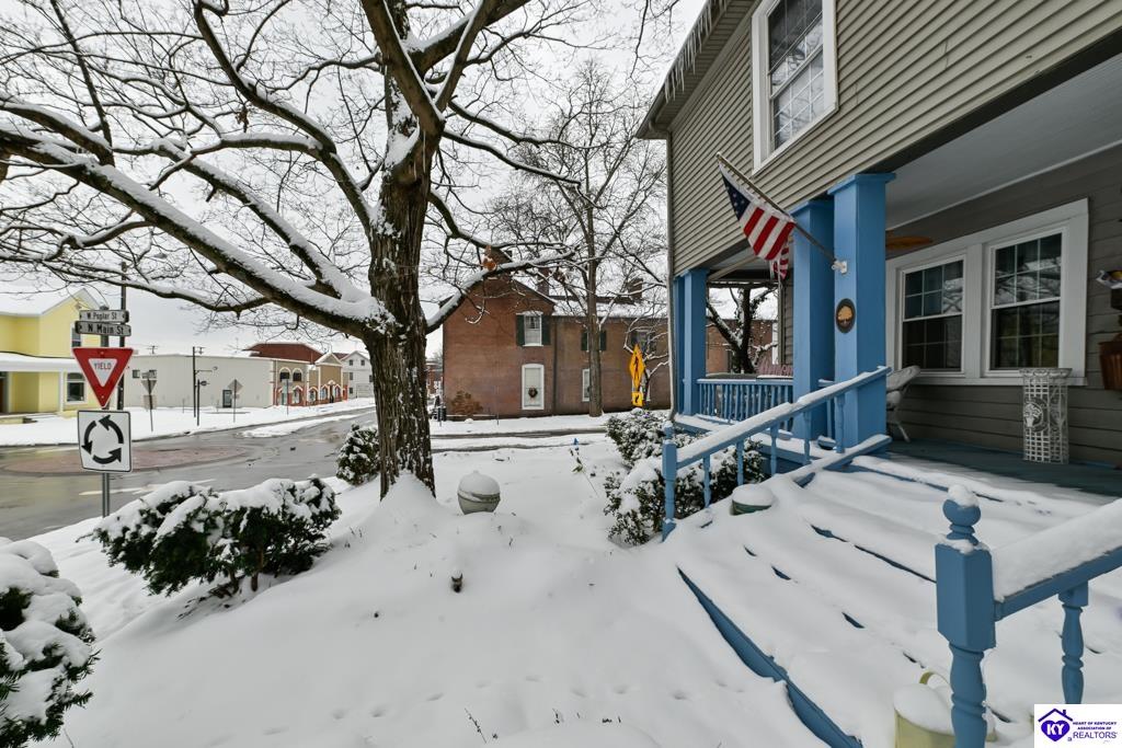 202 N Main Street Elizabethtown, KY 42701 #1