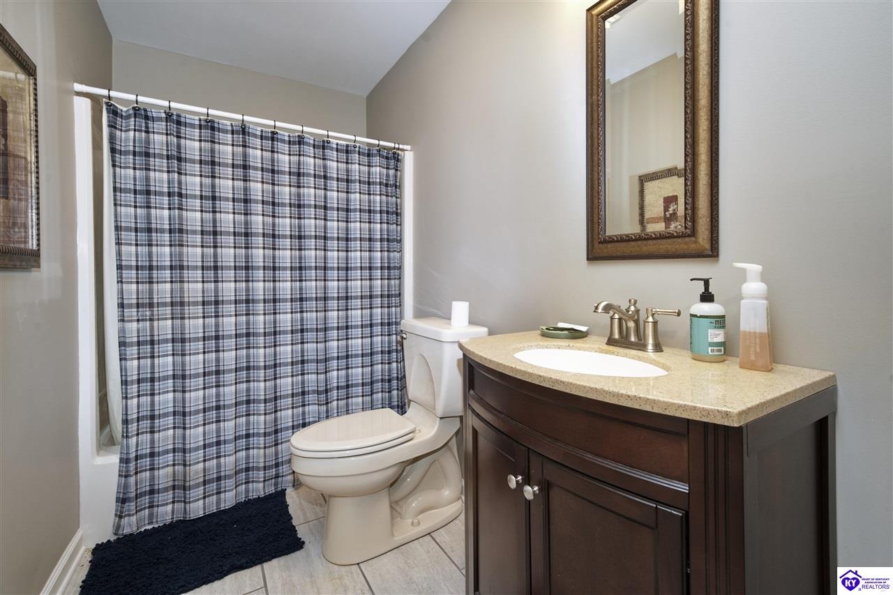 Listing Picture 902 Partridge Way Elizabethtown, KY 42701 MLS HK25000145