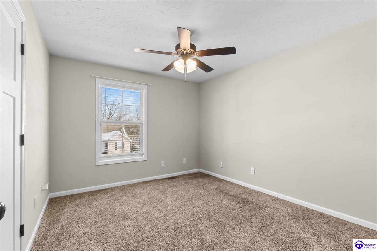 Listing Picture 127 Sawgrass Avenue Vine Grove, KY 40175 MLS HK25000159