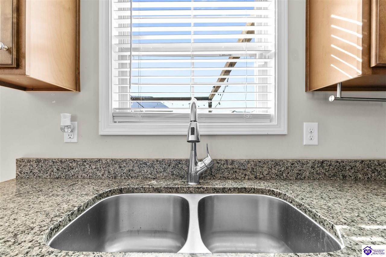 Listing Picture 127 Sawgrass Avenue Vine Grove, KY 40175 MLS HK25000159