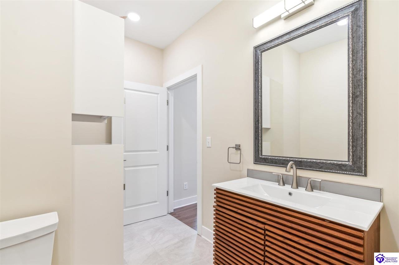 Listing Picture 651 Barret Avenue Louisville, KY 40204 MLS HK25000170