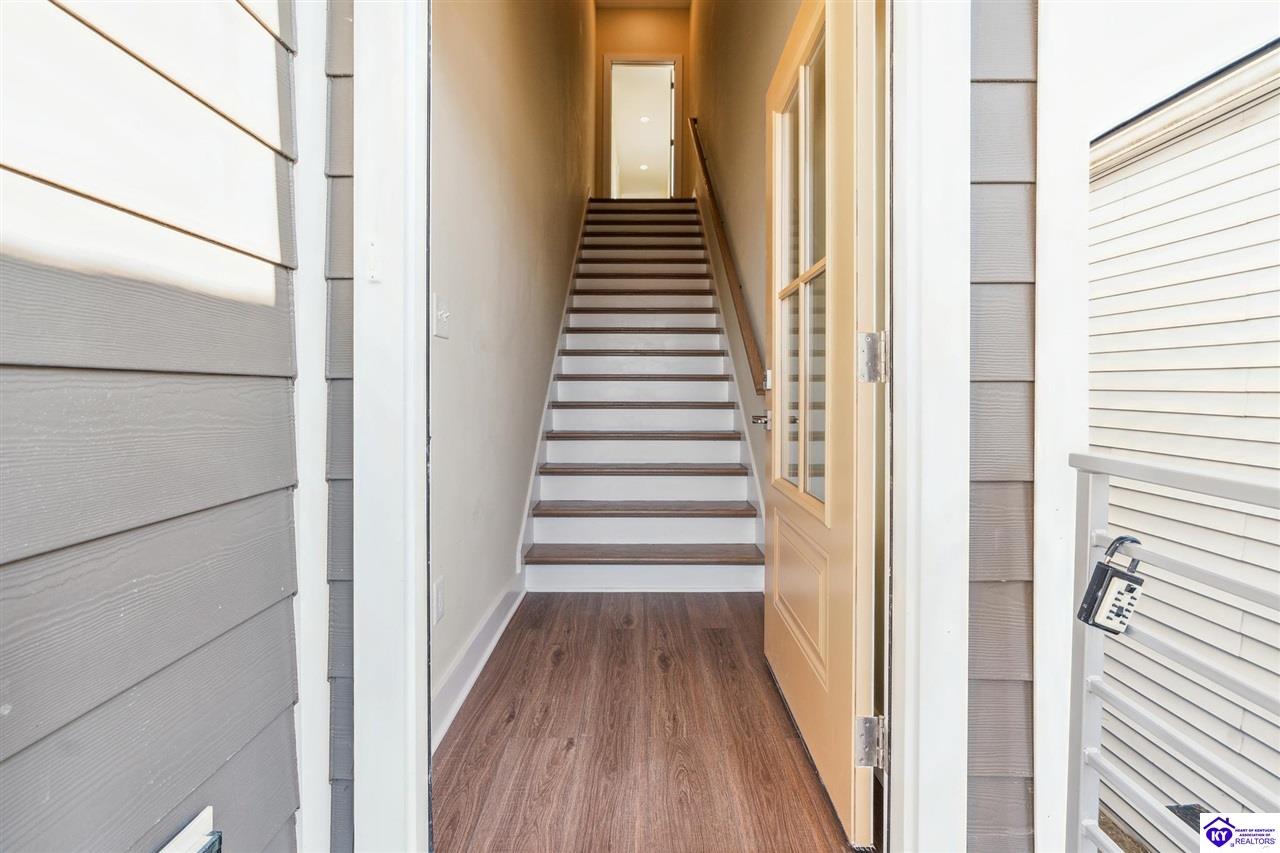 Listing Picture 651 Barret Avenue Louisville, KY 40204 MLS HK25000170