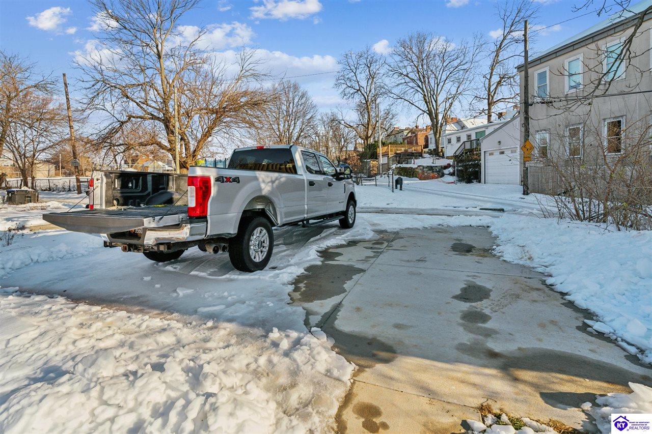 Listing Picture 651 Barret Avenue Louisville, KY 40204 MLS HK25000170