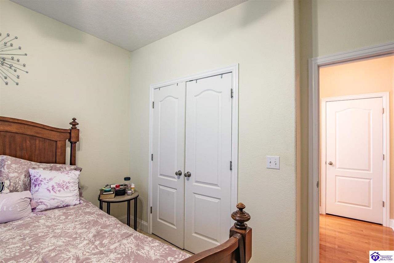 Listing Picture 151 Tuscany Lane Vine Grove, KY 40175 MLS HK25000175