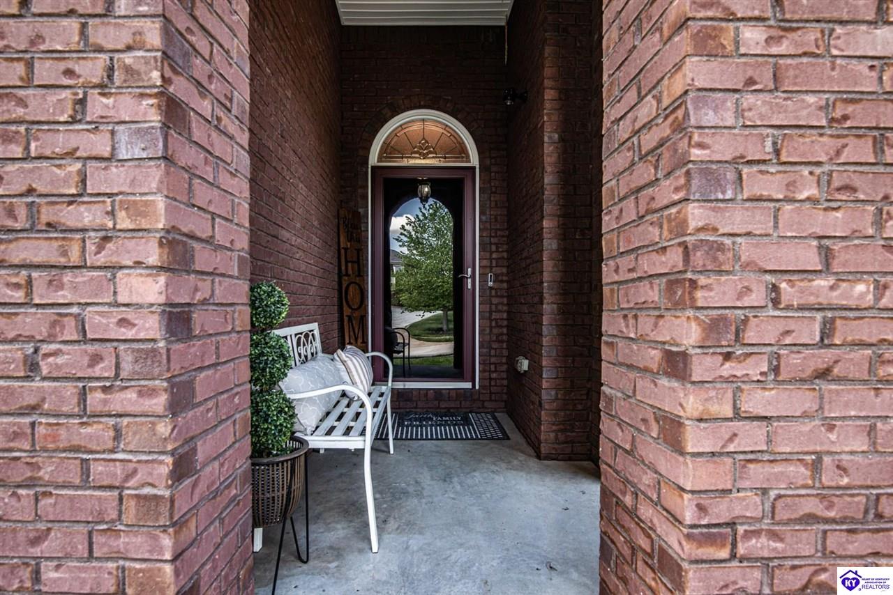 Listing Picture 151 Tuscany Lane Vine Grove, KY 40175 MLS HK25000175