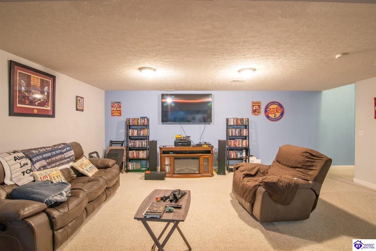 Listing Picture 151 Tuscany Lane Vine Grove, KY 40175 MLS HK25000175