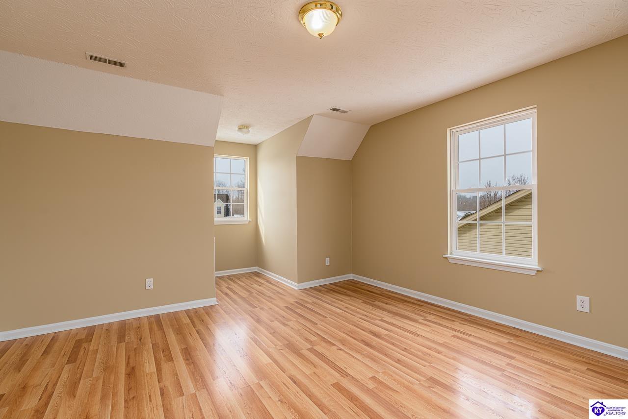 176 Haley Avenue Shepherdsville, KY 40165 #2