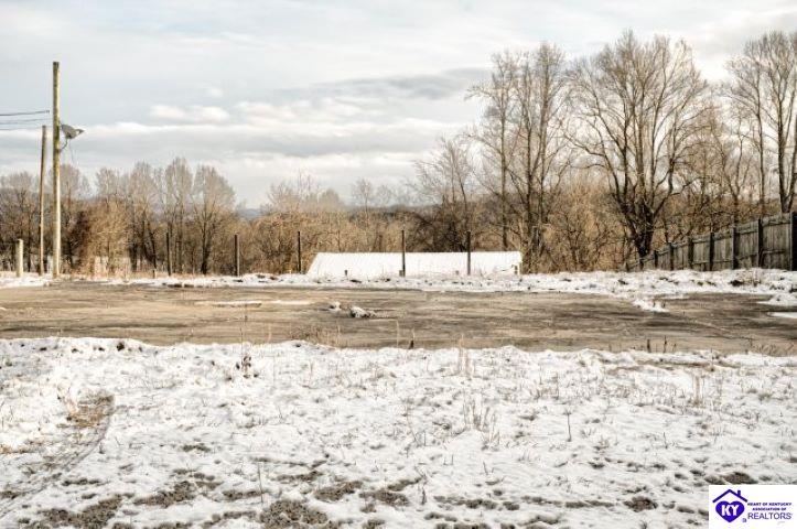 7288 East Laurel RoadLondon, KY 40741