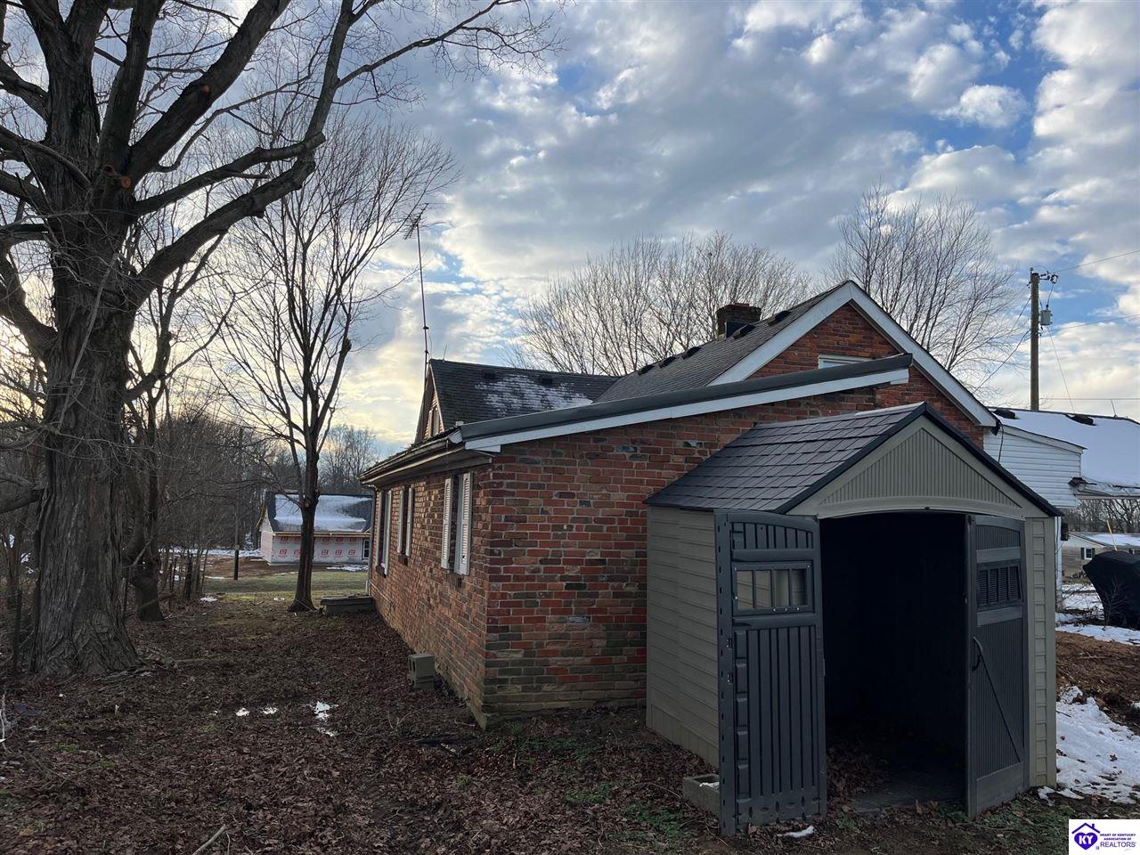 Listing Picture 5608 Greensburg Road Buffalo, KY 42716 MLS HK25000207