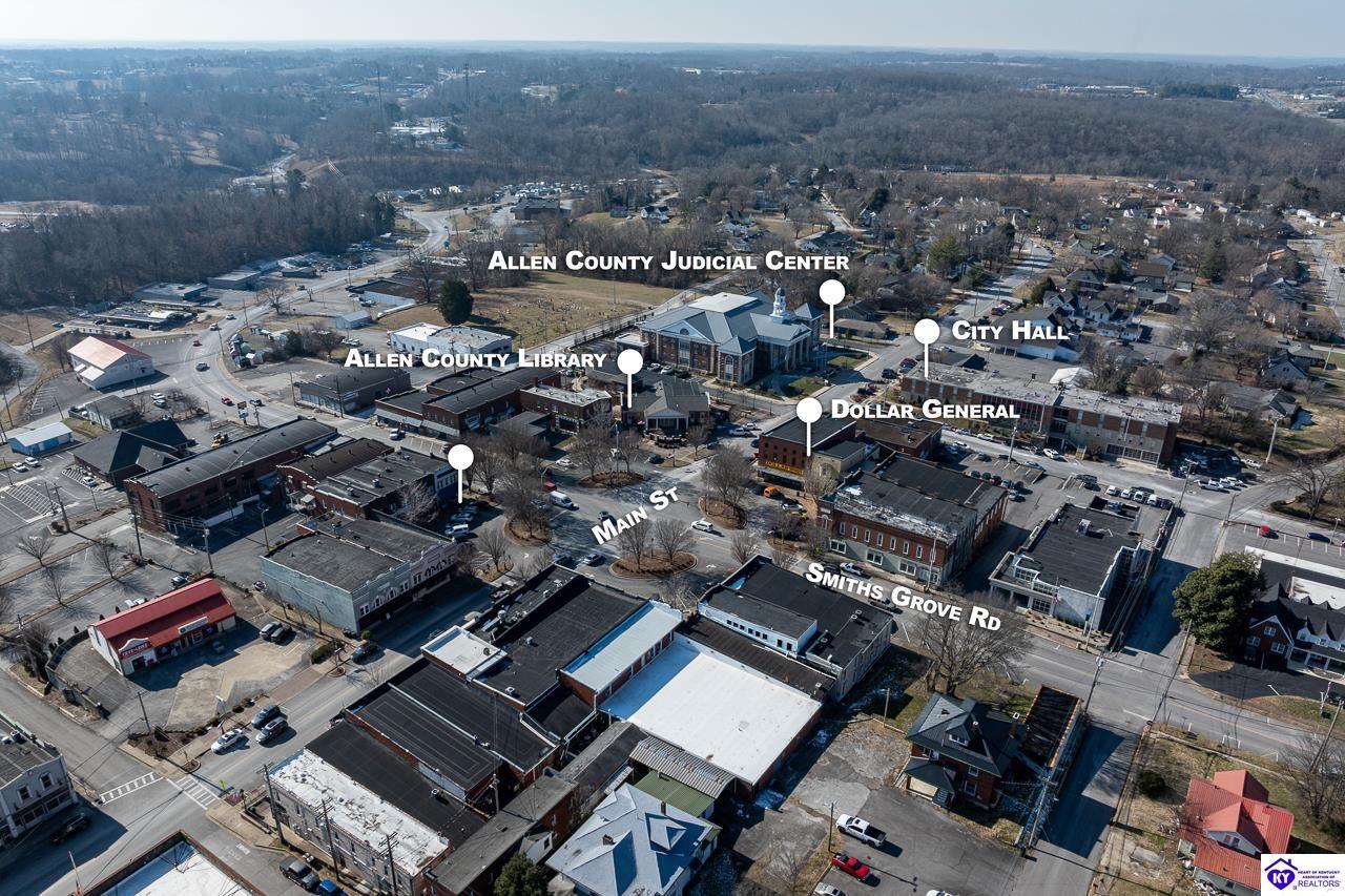 Listing Picture 106 E Public Square Scottsville, KY 42164 MLS HK25000244