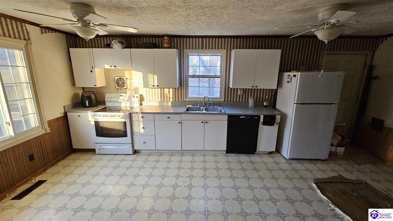 Listing Picture 206 S Boundary Road Elizabethtown, KY 42701 MLS HK25000279