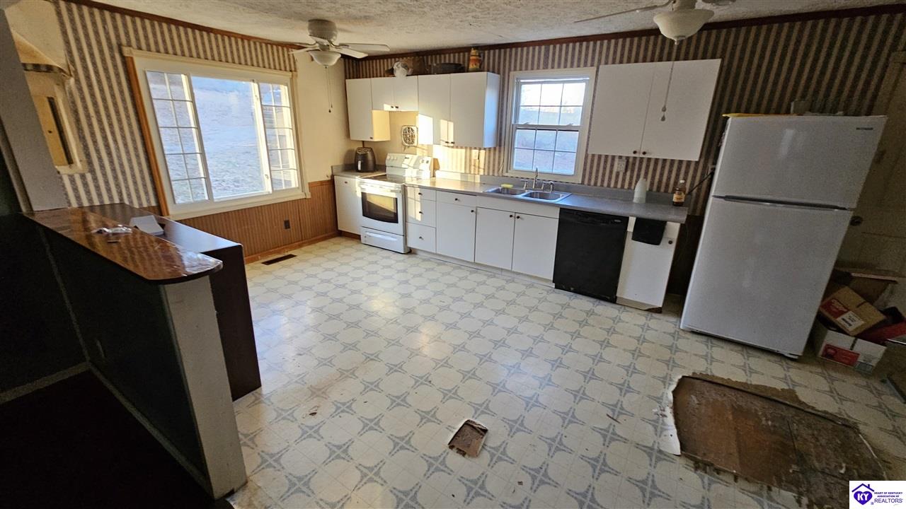 Listing Picture 206 S Boundary Road Elizabethtown, KY 42701 MLS HK25000279