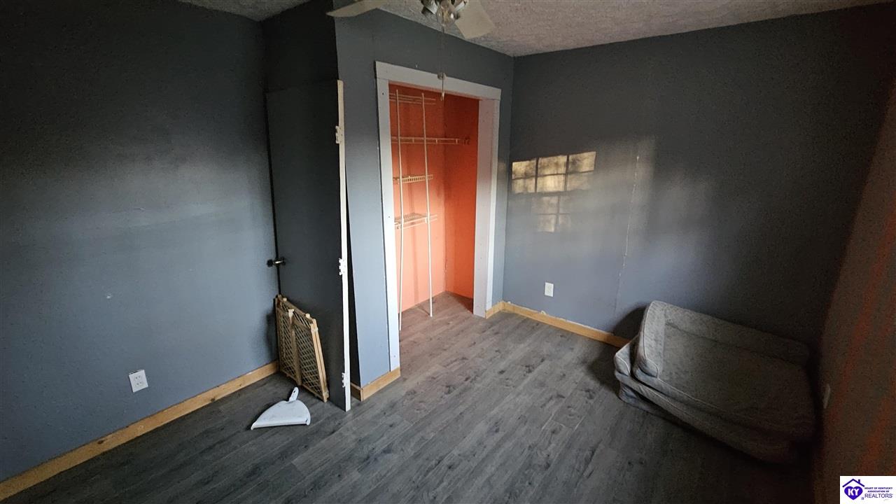 Listing Picture 206 S Boundary Road Elizabethtown, KY 42701 MLS HK25000279