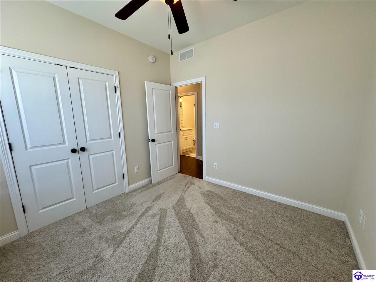 Listing Picture 904 Silk Tree Circle Elizabethtown, KY 42701 MLS HK25000300