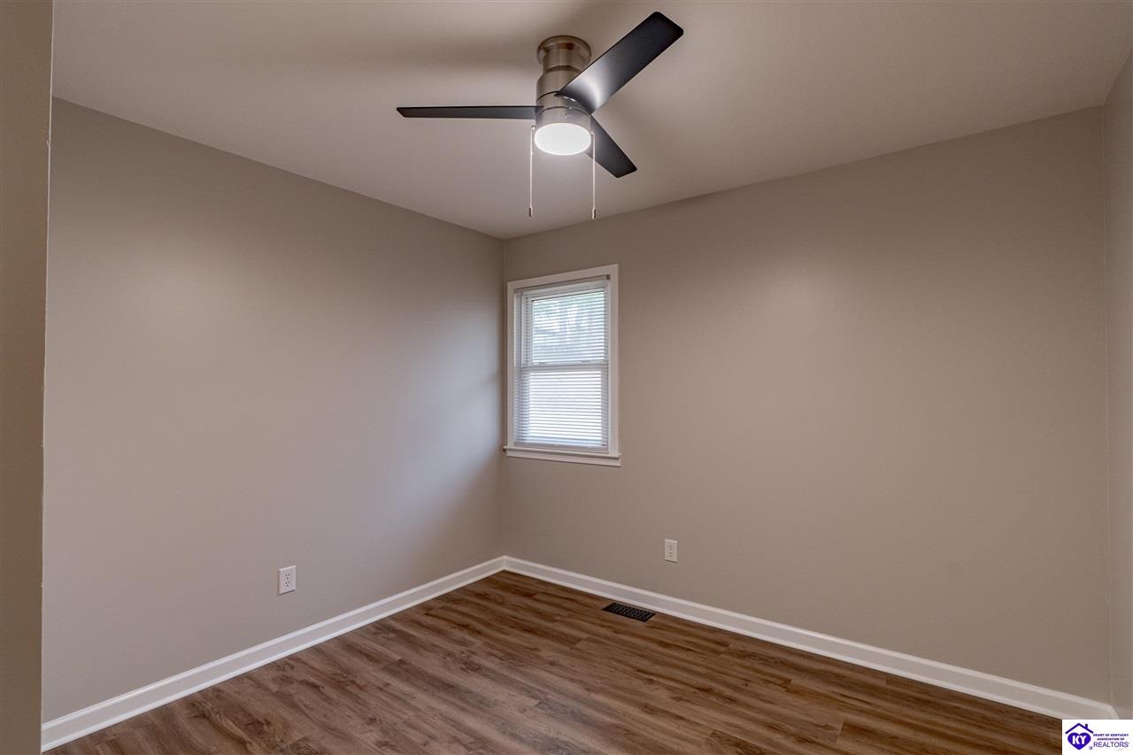 440 Pinewood Drive Radcliff, KY 40160 #2