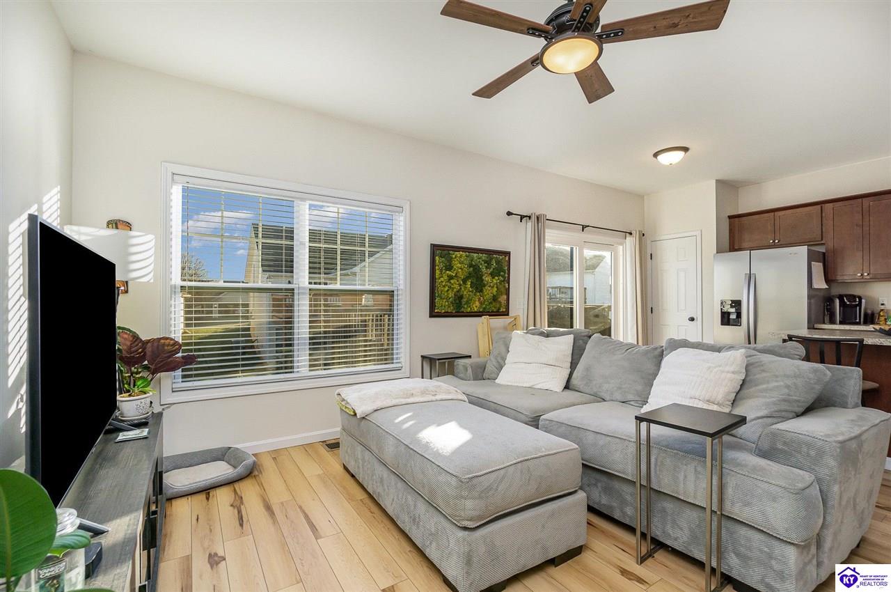 Listing Picture 108 Destin Circle Elizabethtown, KY 42701 MLS HK25000331