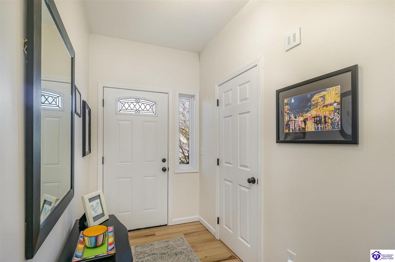 Listing Picture 108 Destin Circle Elizabethtown, KY 42701 MLS HK25000331