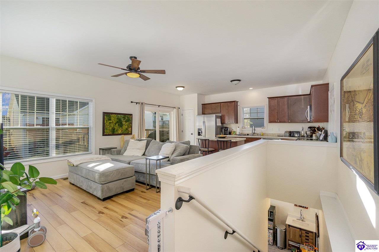 Listing Picture 108 Destin Circle Elizabethtown, KY 42701 MLS HK25000331