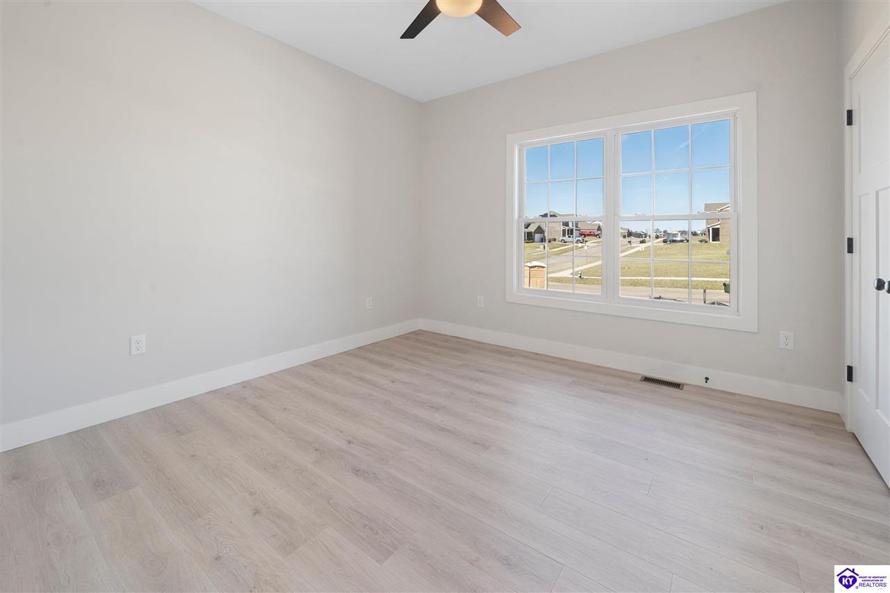 Listing Picture 125 Calumet Loop Elizabethtown, KY 42701 MLS HK25000333