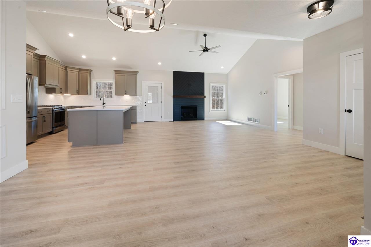 Listing Picture 125 Calumet Loop Elizabethtown, KY 42701 MLS HK25000333