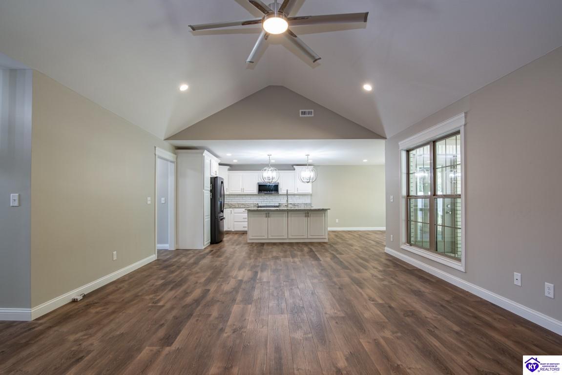 Listing Picture 209 Summit Creek Drive Elizabethtown, KY 42701 MLS HK25000358