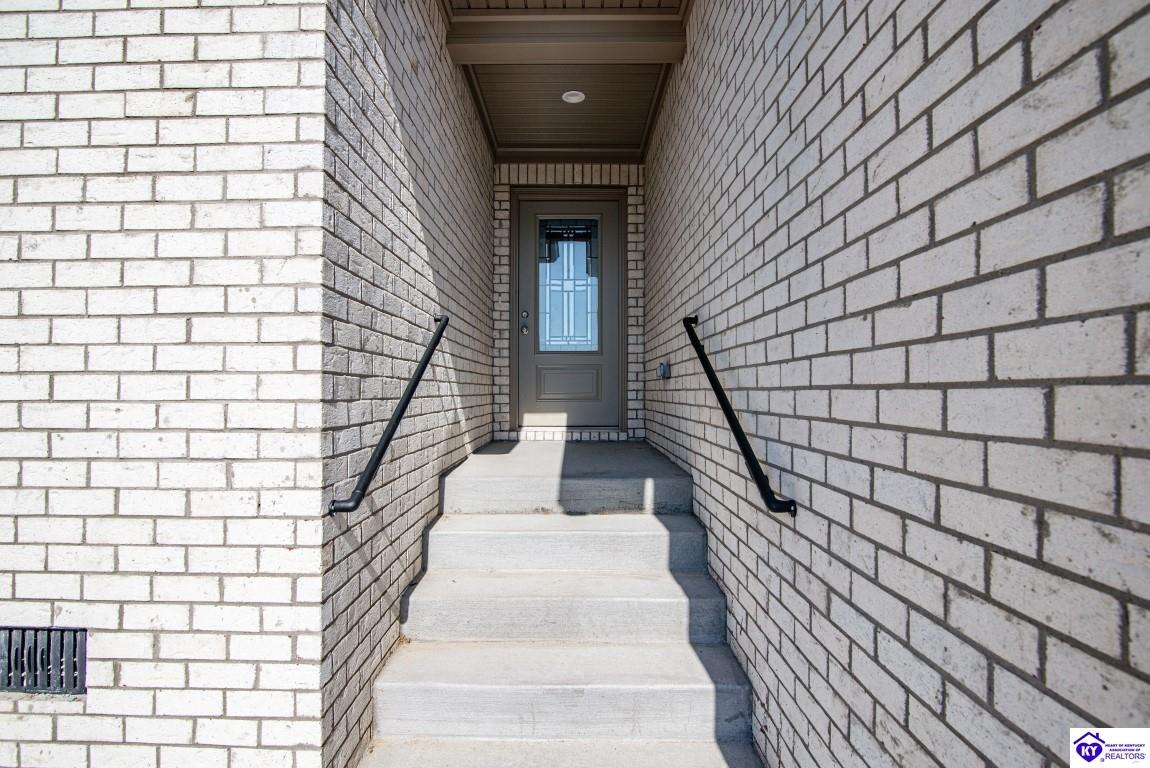 Listing Picture 209 Summit Creek Drive Elizabethtown, KY 42701 MLS HK25000358