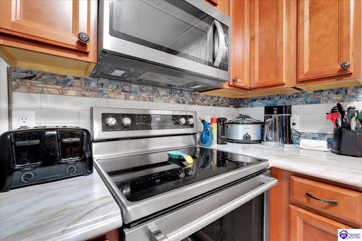 Listing Picture 103 Amy Court Elizabethtown, KY 42701 MLS HK25000375