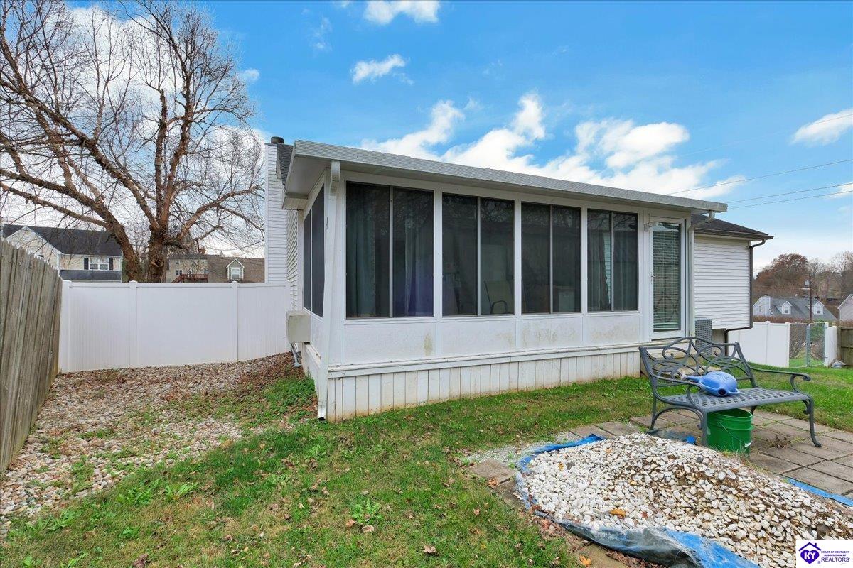 Listing Picture 103 Amy Court Elizabethtown, KY 42701 MLS HK25000375