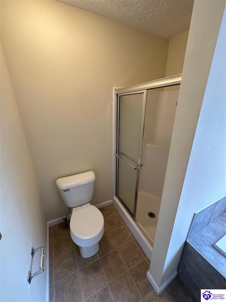 Listing Picture 132 Longsdale Court Radcliff, KY 40160 MLS HK25000377