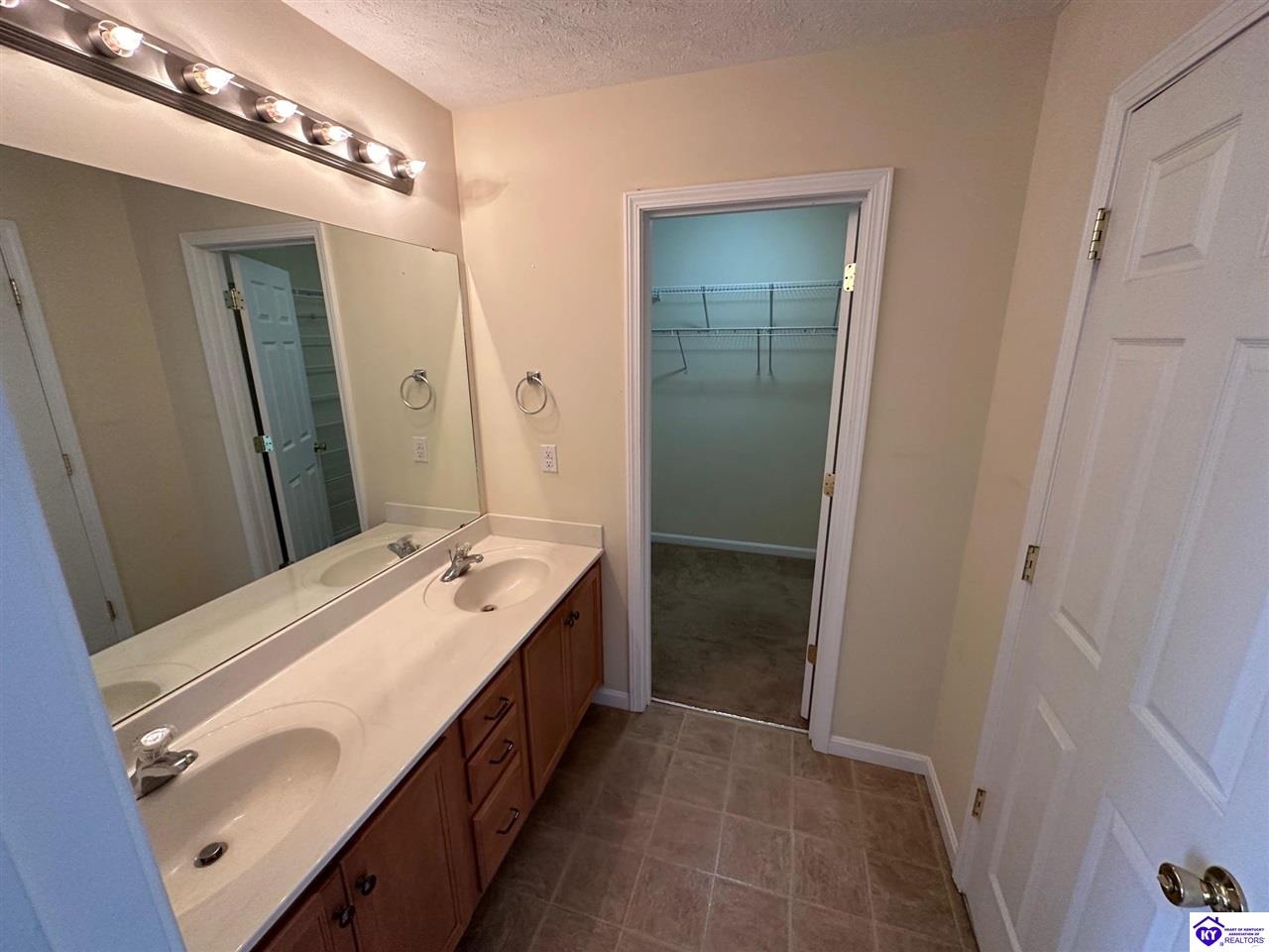 Listing Picture 132 Longsdale Court Radcliff, KY 40160 MLS HK25000377