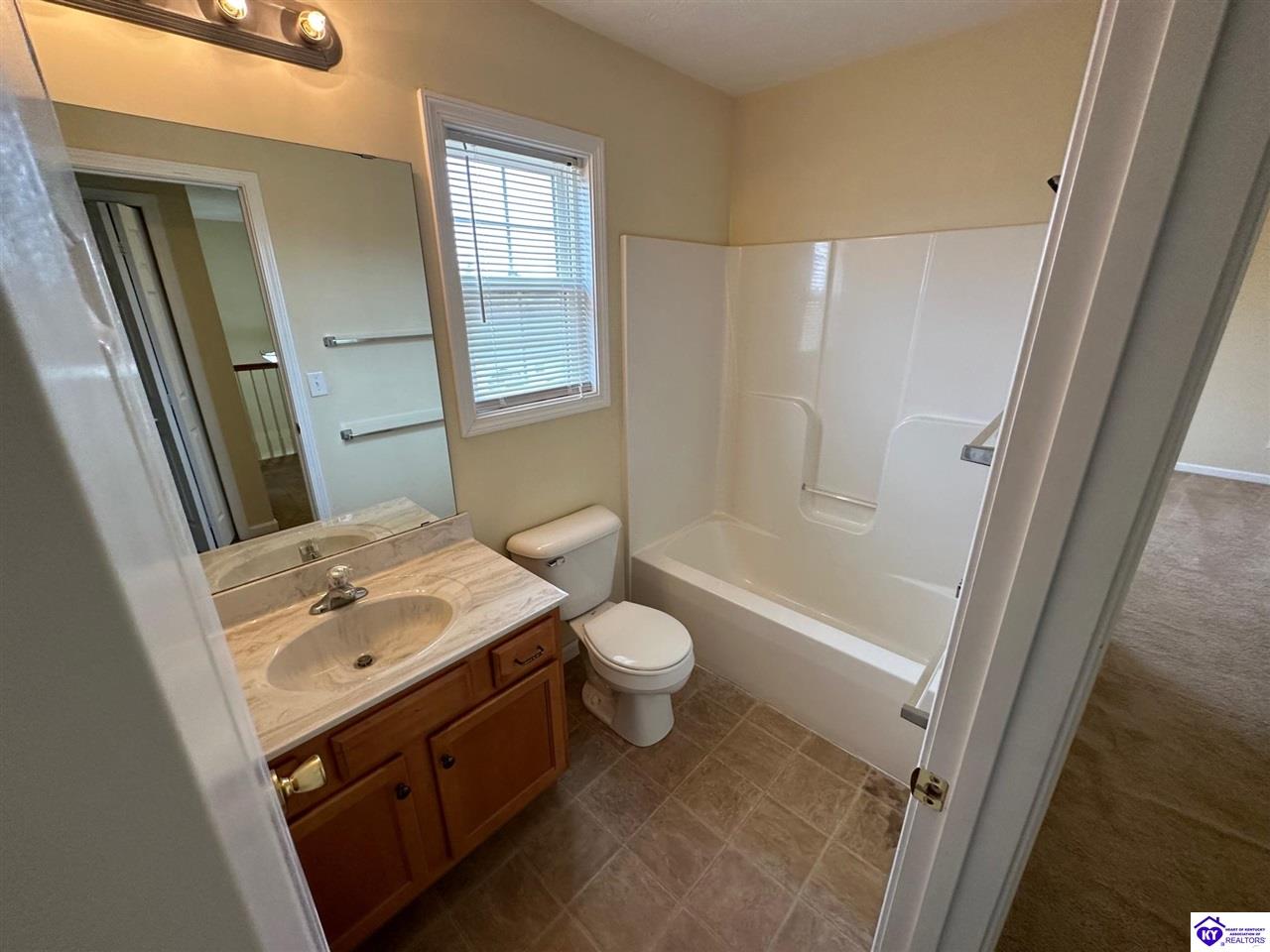 Listing Picture 132 Longsdale Court Radcliff, KY 40160 MLS HK25000377