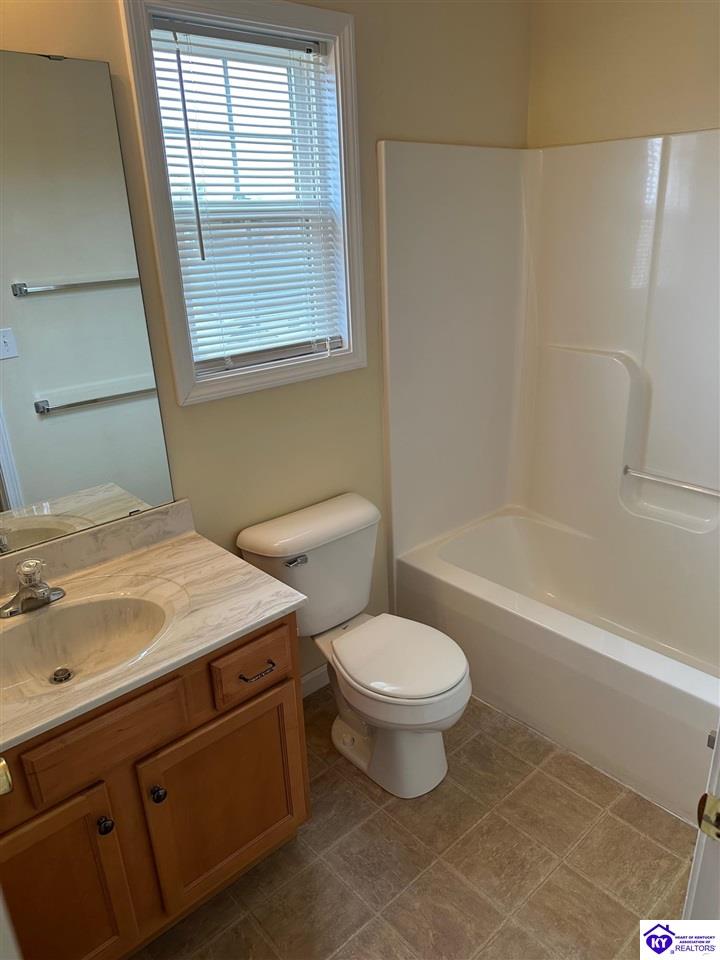 Listing Picture 132 Longsdale Court Radcliff, KY 40160 MLS HK25000377