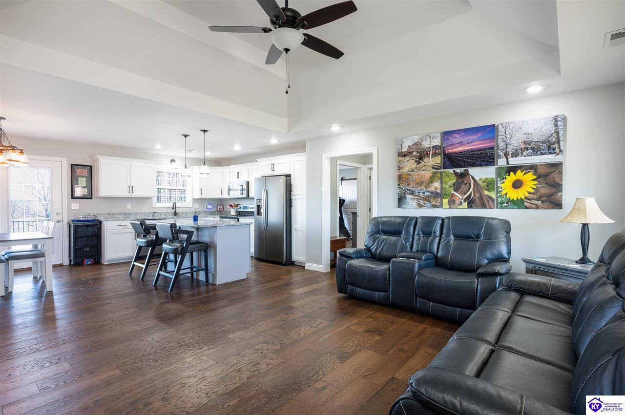 Listing Picture 315 Oak Hill Court Bardstown, KY 40004 MLS HK25000388