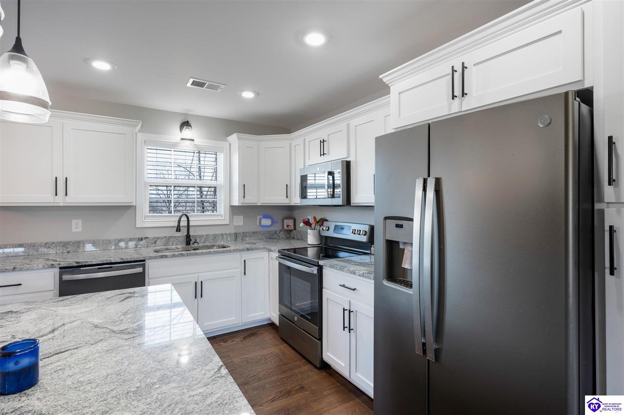 Listing Picture 315 Oak Hill Court Bardstown, KY 40004 MLS HK25000388