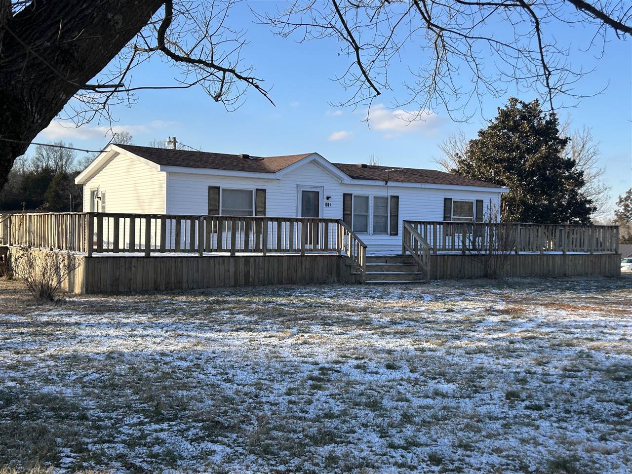 553 Lake Road
