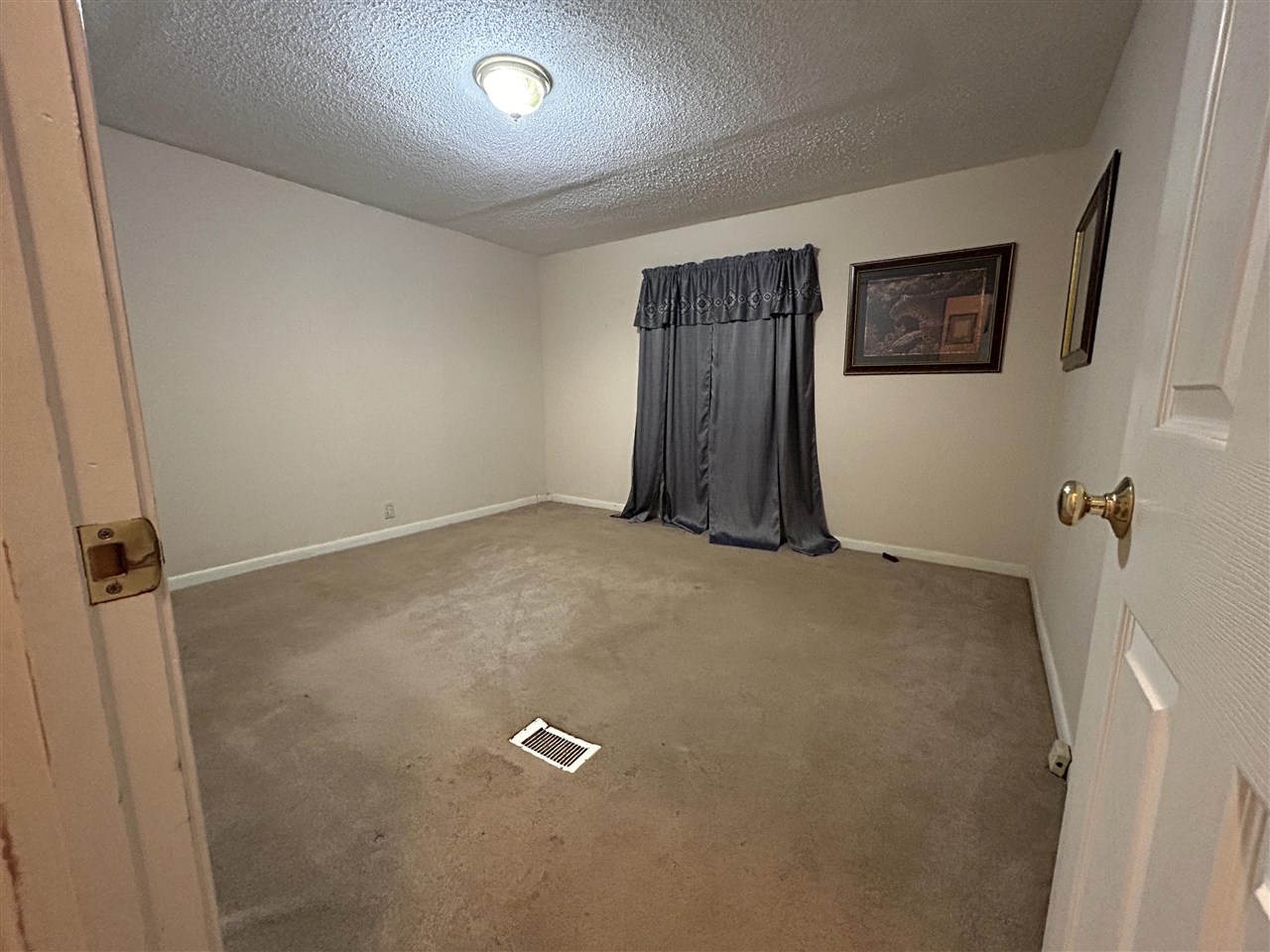 553 Lake Road