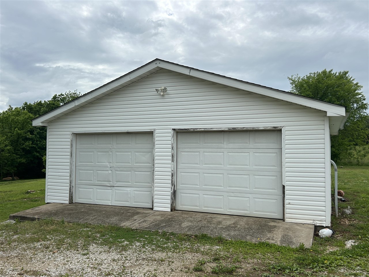 553 Lake Road
