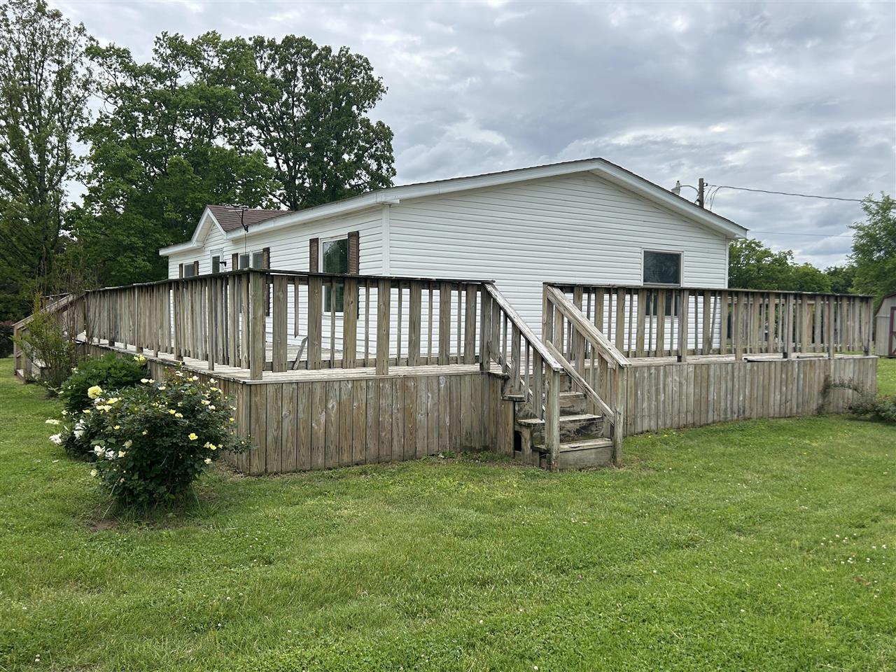 553 Lake Road
