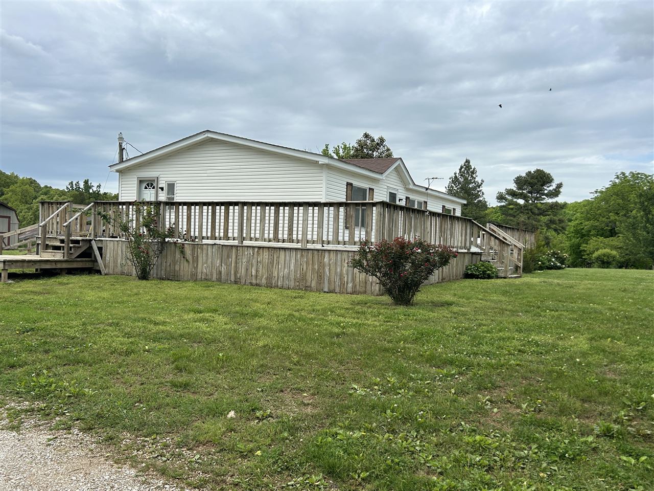 553 Lake Road