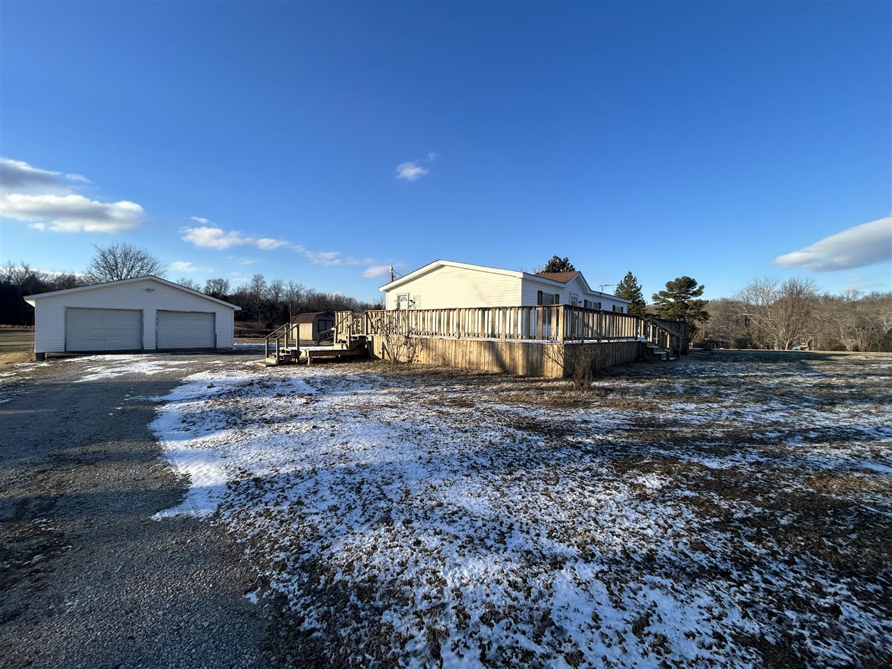 553 Lake Road