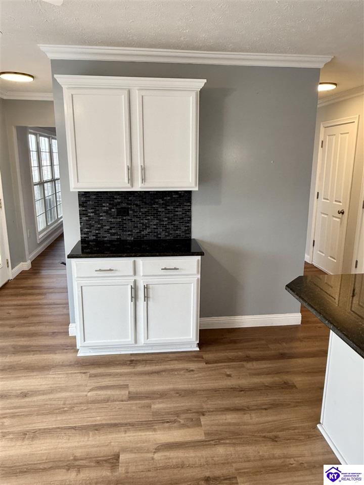 Listing Picture 2136 Crossfield Drive Elizabethtown, KY 42701 MLS HK25000438