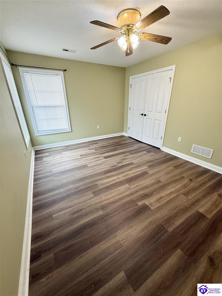 Listing Picture 2136 Crossfield Drive Elizabethtown, KY 42701 MLS HK25000438