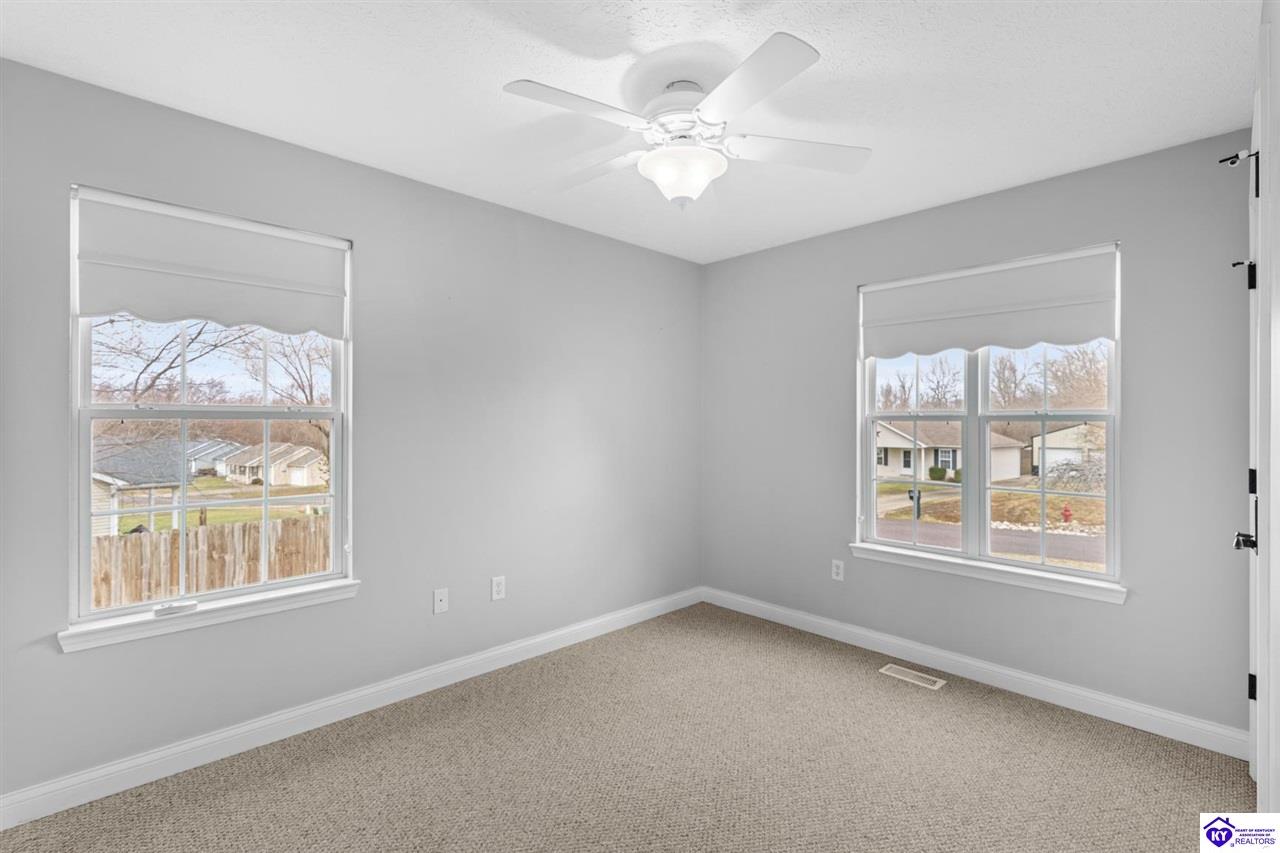 Listing Picture 305 Woebegona Way Hodgenville, KY 42748 MLS HK25000443