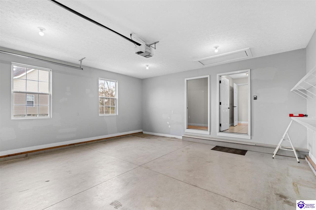 Listing Picture 305 Woebegona Way Hodgenville, KY 42748 MLS HK25000443