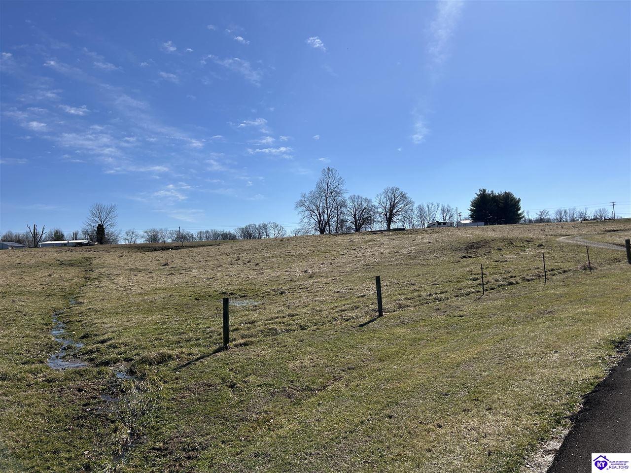 28 Swan Lake Estates LoopHardinsburg, KY 40143